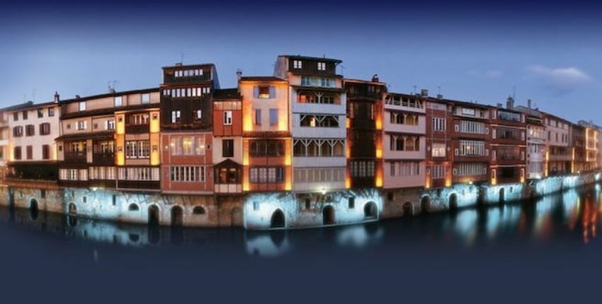 Castres : Privatjet mieten 