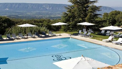 Hubschrauber mieten: Hotel Les Bories & Spa Gordes Lubéron