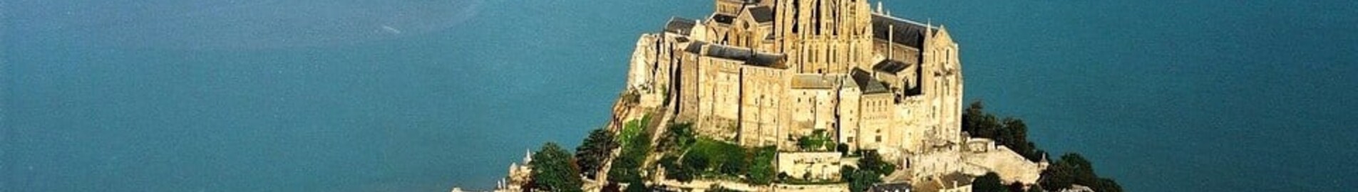 Vermietung von Privatjets Flugplatz Granville Mont Saint Michel