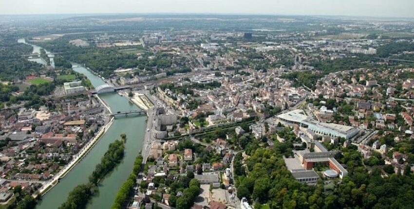 Pontoise Cormeilles : Privatjet mieten 