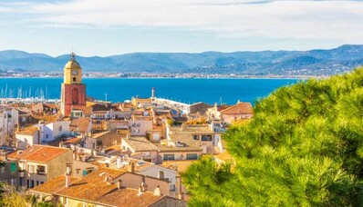 Taufe im Helikopter: Flug über den Golf von Saint-Tropez