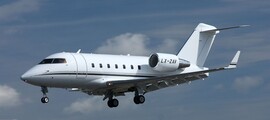 Jet privé Learjet 75 siège en cuir blanc