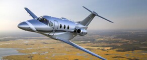 RAYTHEON PREMIER: Privatjet mieten
