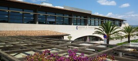 Mieten Sie einen Privatjet von/nach Montelimar Ancona