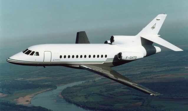 falcon 900