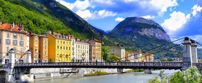 Privatjet mieten nach Grenoble Isère