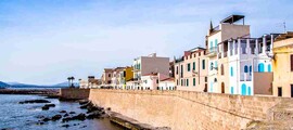 Mieten Sie einen Privatjet von/nach Lucca Tassignano