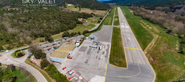 Lurcy Levis: Privatjet mieten