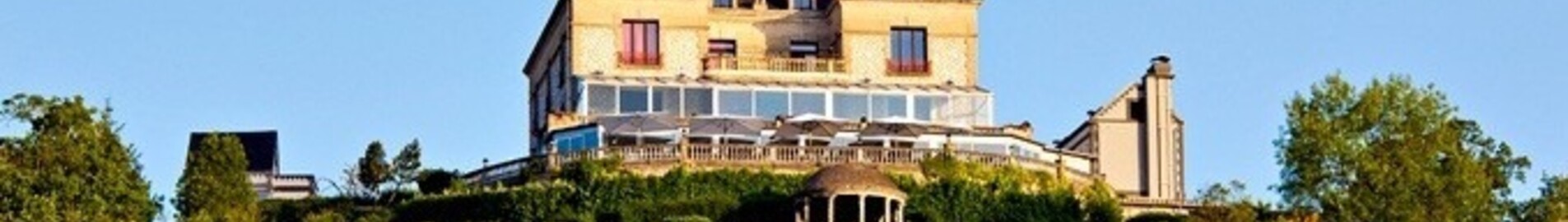 Mieten Sie einen Hubschrauber für die Domaine de la Corniche bei Giverny