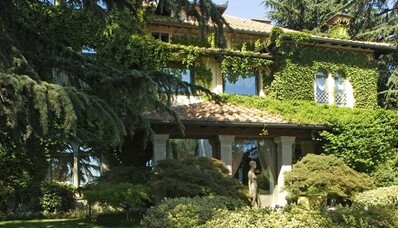 Lust auf einen Wellnessurlaub? Mieten Sie einen Privatjet für das Hotel Albereta in Italien.
