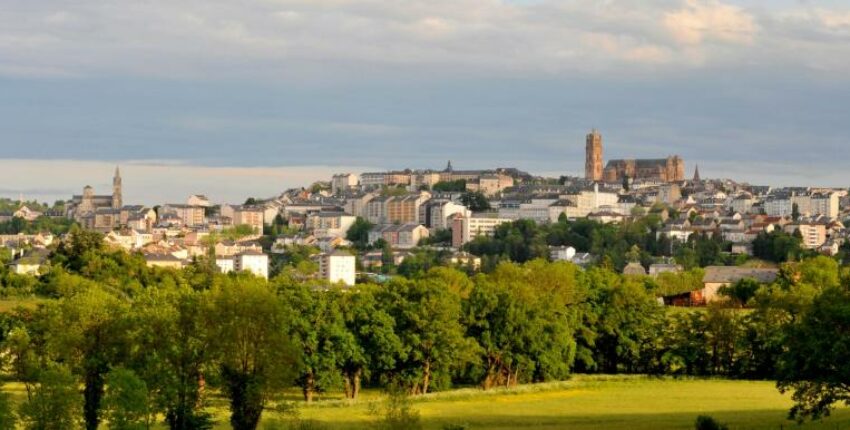 Rodez Aveyron : Privatjet mieten 