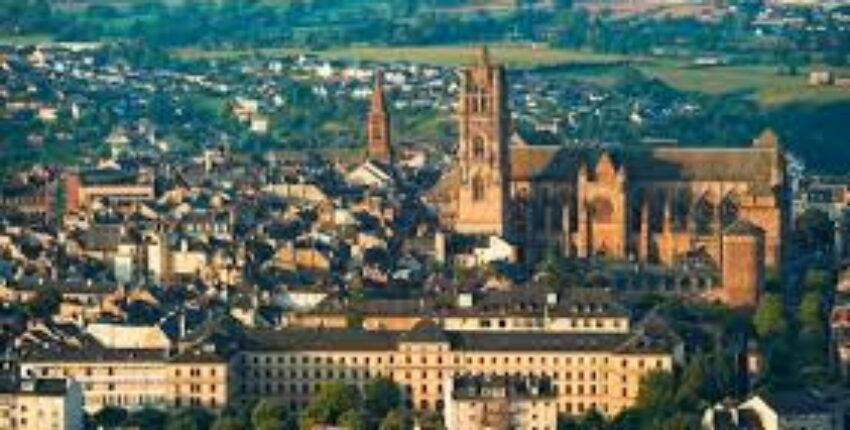 Rodez Aveyron : Privatjet mieten 