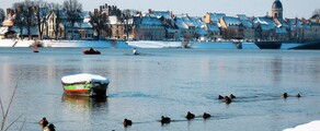 Chalon-Champforgeuil: Privatjet mieten 