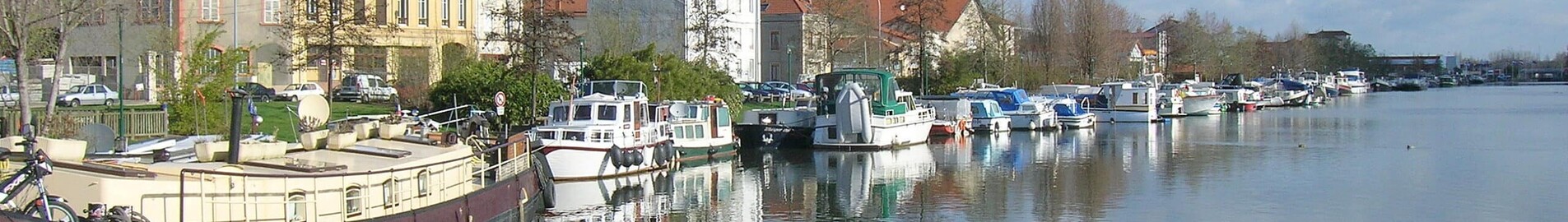 Mieten Sie einen Privatjet von/nach Roanne