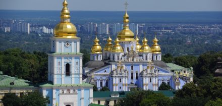 Privatjet und Hubschrauber mieten nach Kiew-Schuljany