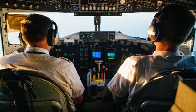 Wie werde ich Pilot eines Privatjets?