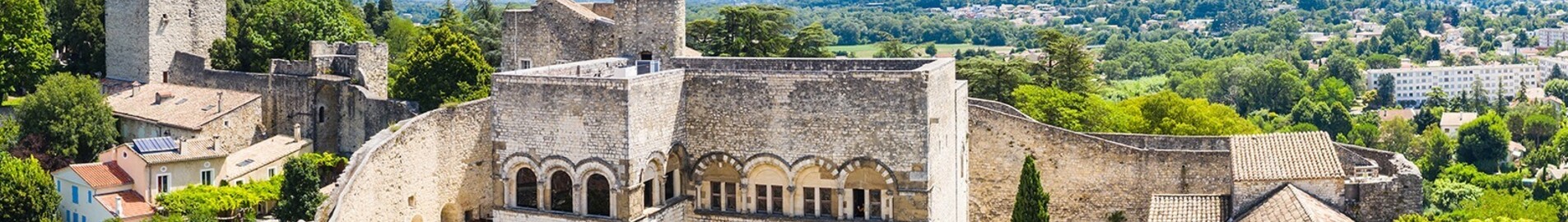 Montelimar Ancona: Privatjet mieten 