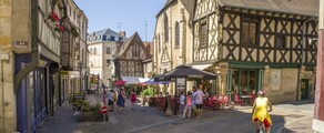 Montlucon Gueret : Privatjet mieten 