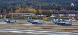 Bautzen: Privatjet und Hubschrauber mieten