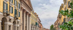 Cuneo: Privatjet mieten 