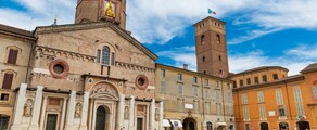 Reggio Emilia: Privatjet mieten 