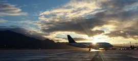 Maslow: Privatjet mieten 