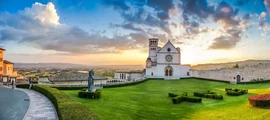 Crotone: Privatjet mieten 