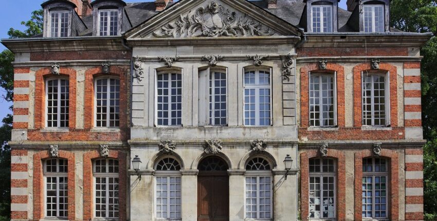 Mieten Sie einen Privatjet von/nach Bernay St Martin