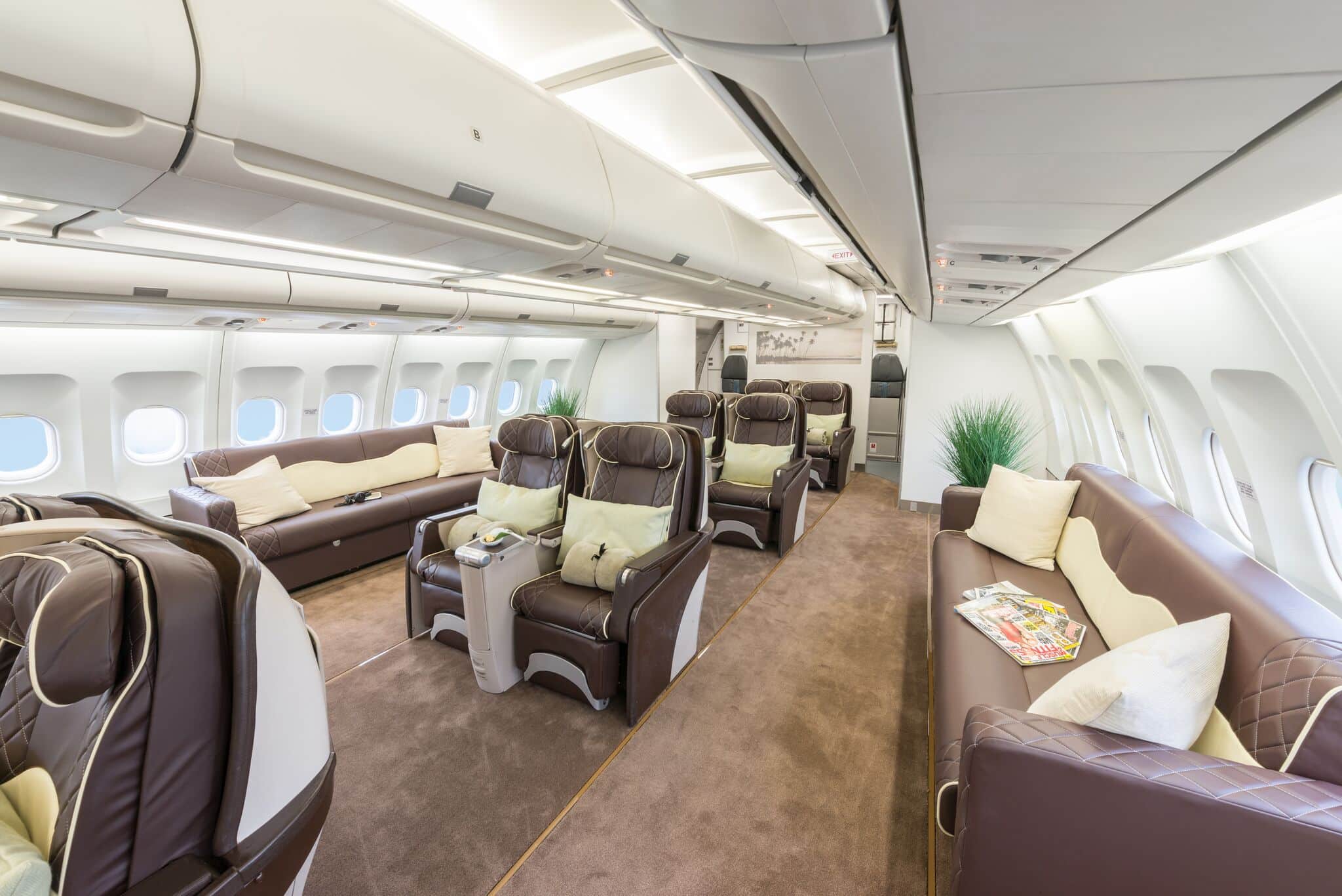 Privatflugzeug Mieten AIRBUS A340 AEROAFFAIRES