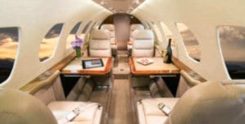 location jet privé: Luxueux intérieur de jet Citation V Ultra.