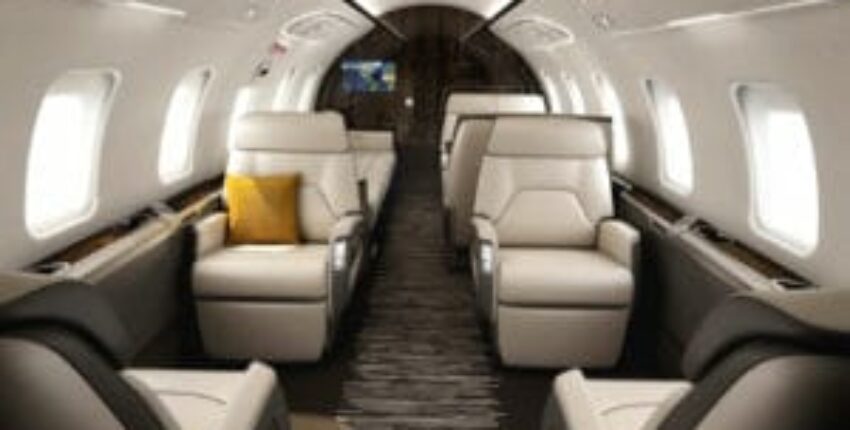 location de jet privé: intérieur, sièges en cuir luxueux