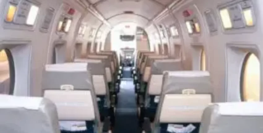 location jet privé - intérieur d'un Beech 1900D avec sièges.