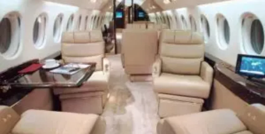 location de jet privé, intérieur Falcon 900