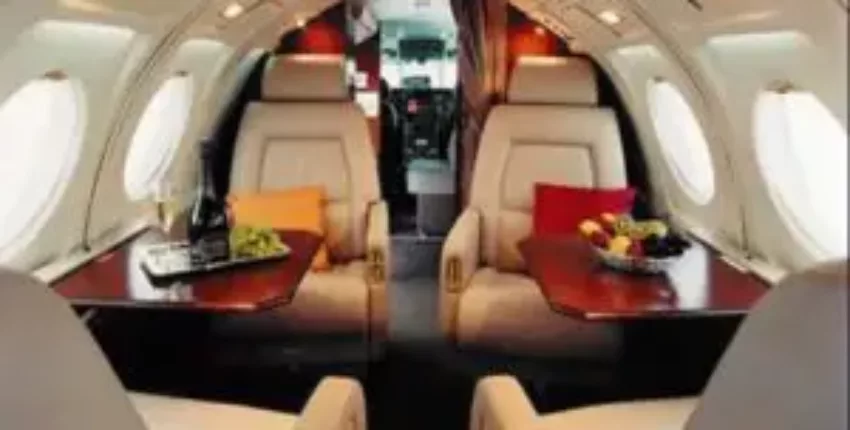 **Alternative Balise :** 

Location de jet privé - Intérieur luxueux FALCON 50/50EX.