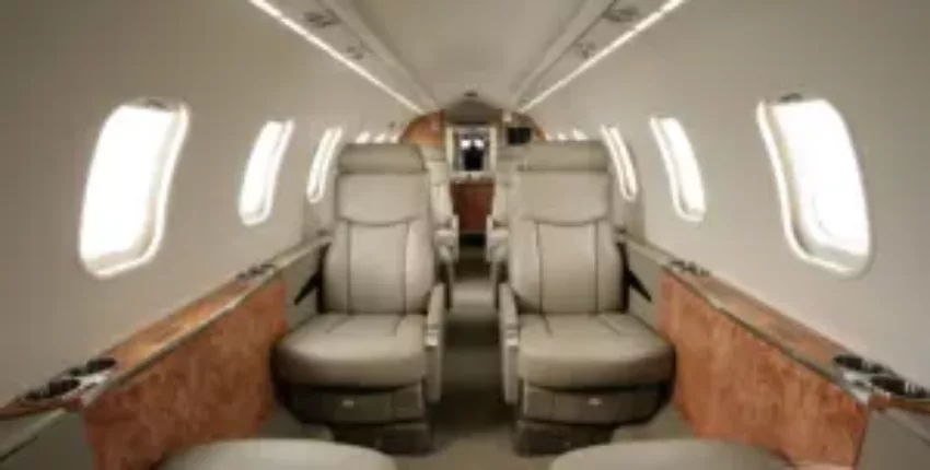 Location jet privé : intérieur Learjet 45 XR.