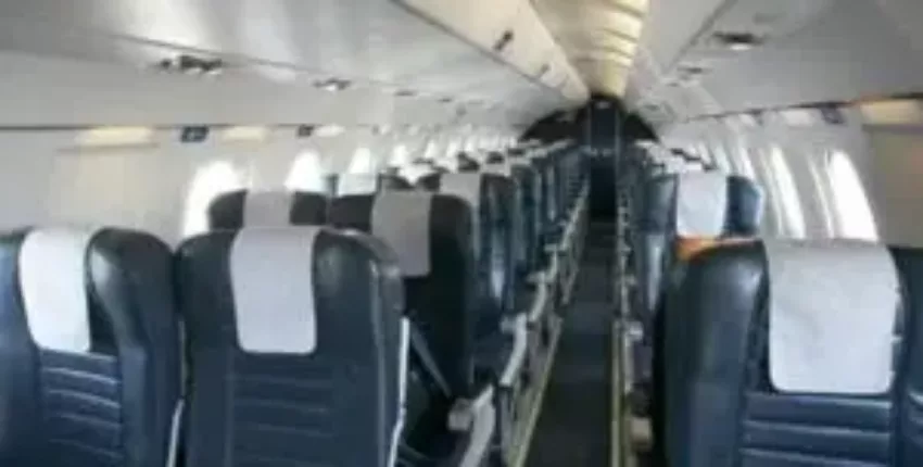 location jet privé - SAAB 340 vide avec sièges en cuir.