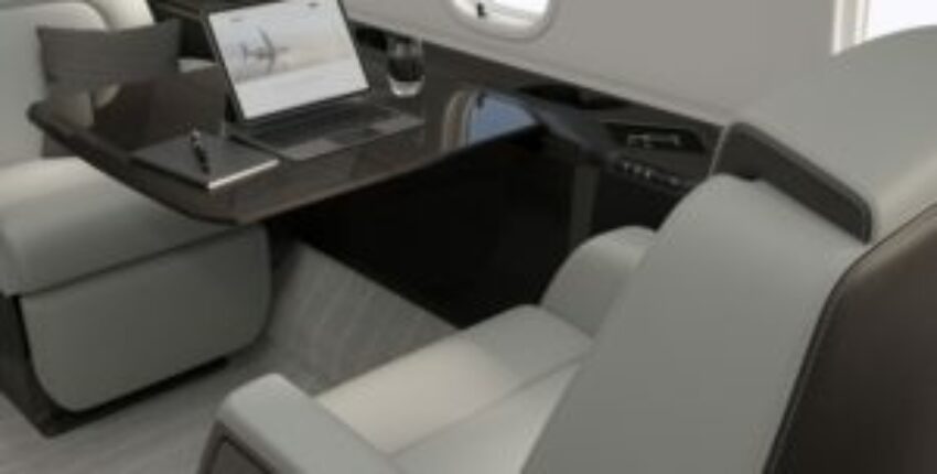 location jet privé : Intérieur, sièges confortables, table équipée.