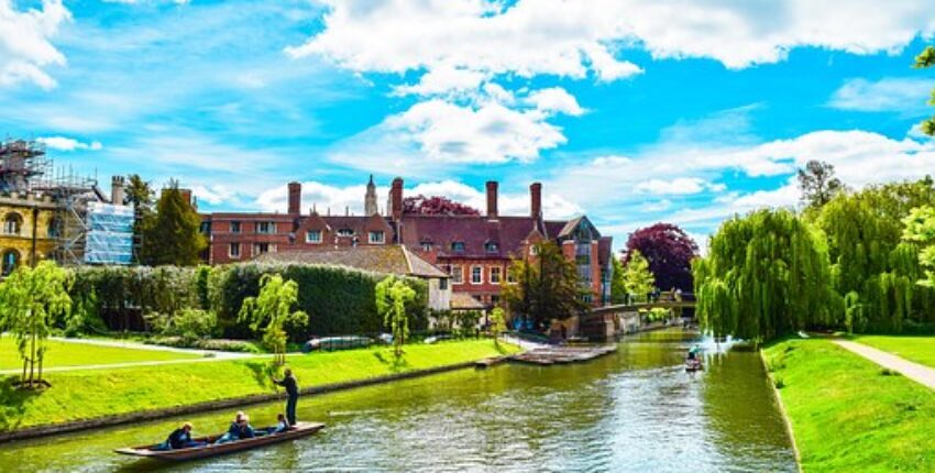 Privatjets in Cambridge mieten 