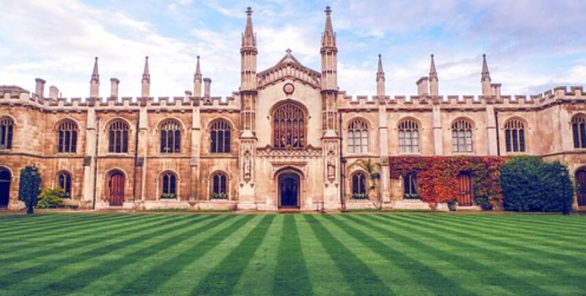 Privatjets in Cambridge mieten 