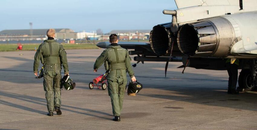 Privatjet am Flughafen Coningsby mieten