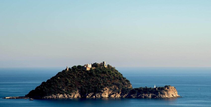 Mieten Sie einen Privatjet von/nach Villanova D&rsquo;Albenga