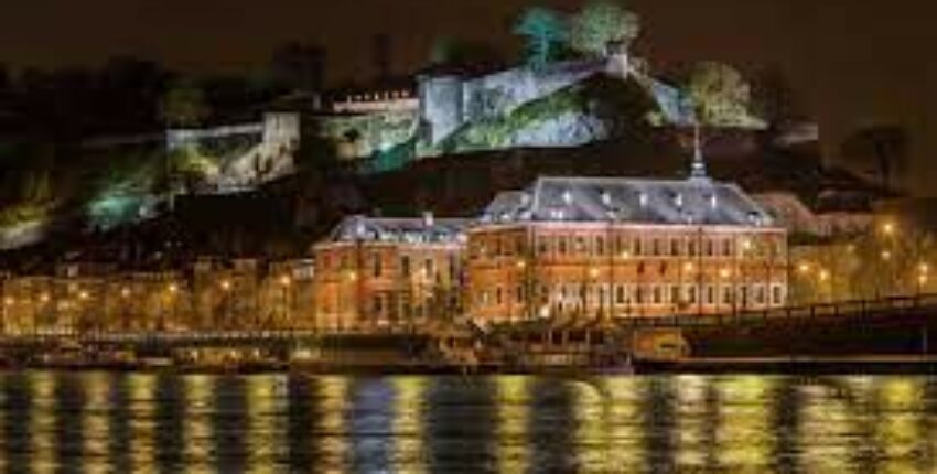 Privatjet in Namur mieten 