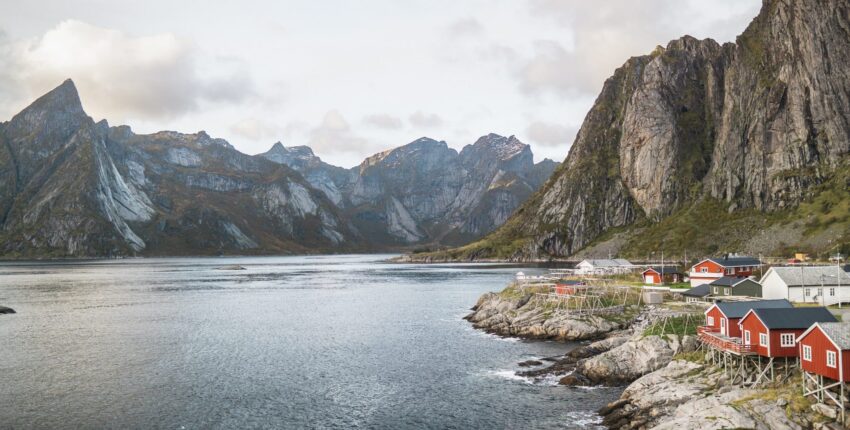 Privatjet und Hubschrauber auf den Lofoten mieten