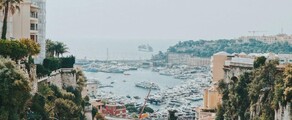 Saint-Moritz - Monaco: Privatjet mieten