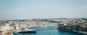 Hamburg - Valletta: Privatjet mieten