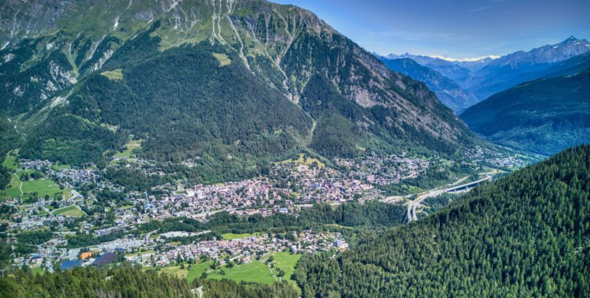 Privatjet mieten : Courmayeur