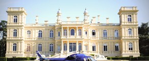 Schloss Ferrières: Erlebnis im Hubschrauber