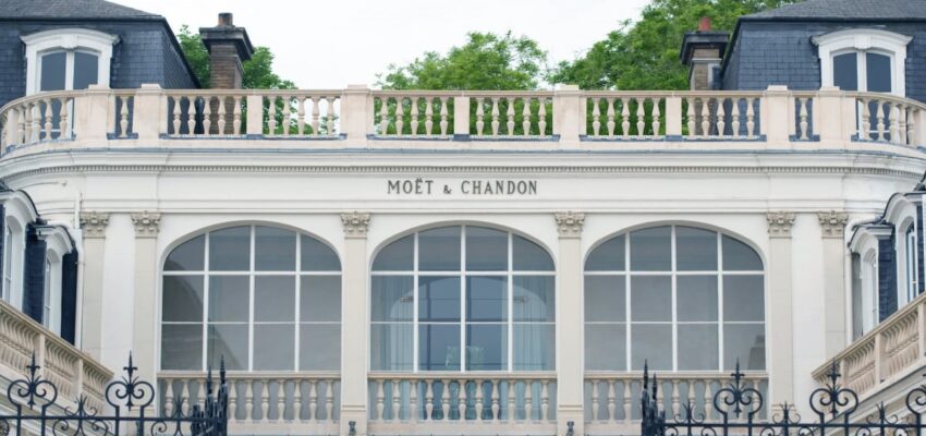 patrimoine moet chandon helicoptere