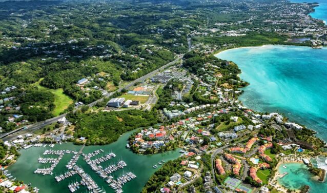 Pointe-à-Pitre - Saint-Barthélemy: Transfer mit dem Hubschrauber