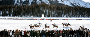 Mailand - St. Moritz: Transfer mit dem Hubschrauber